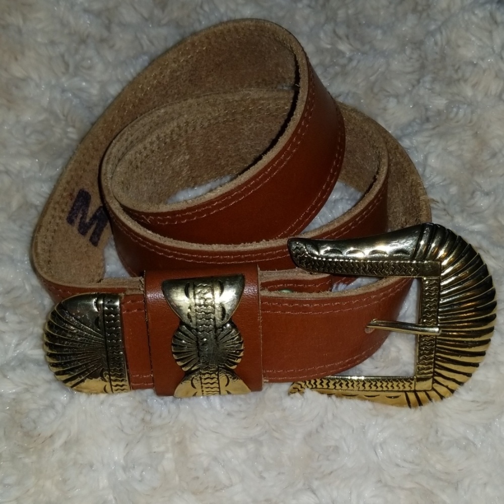 Brown leather womans belt